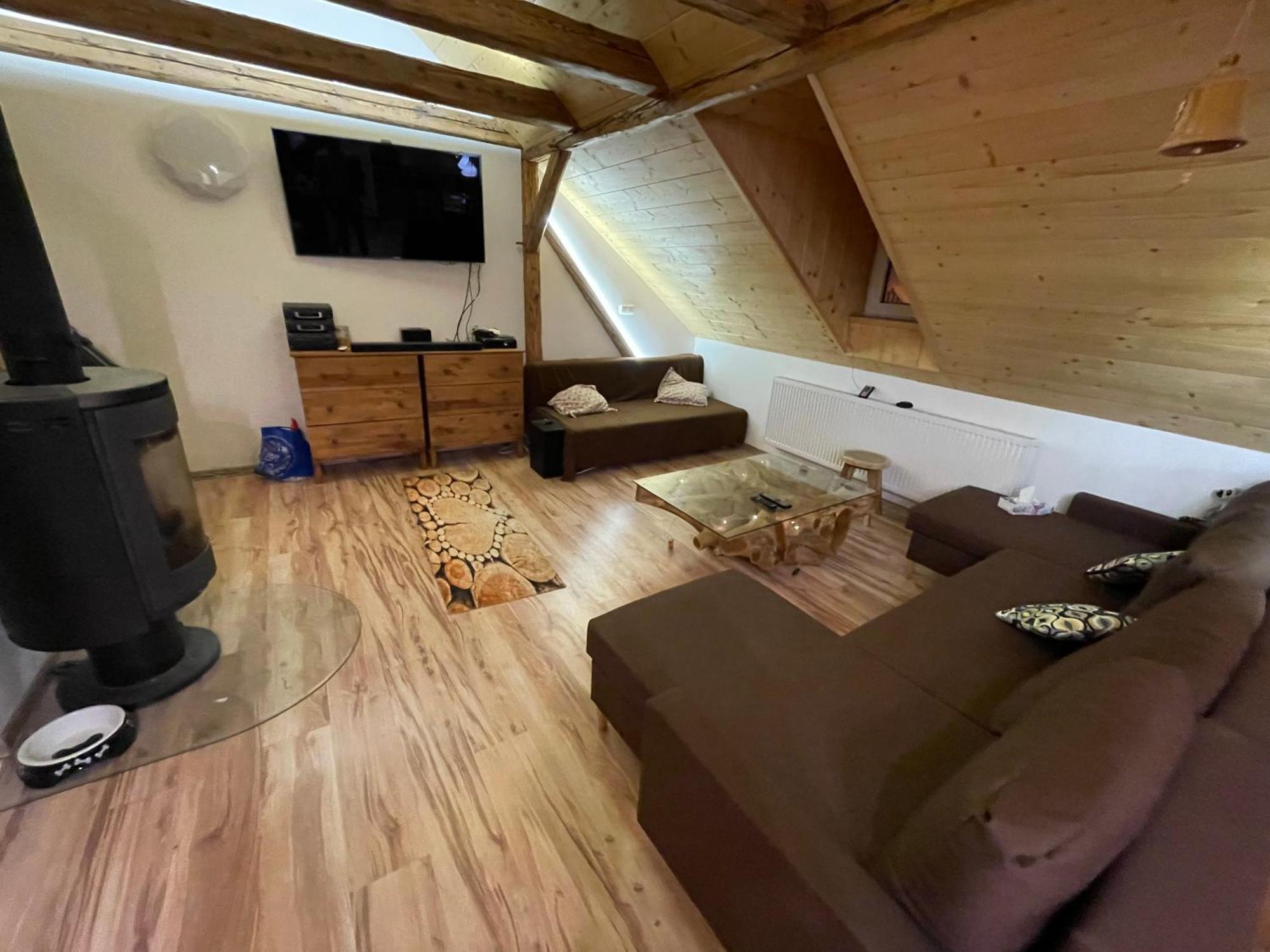 Apartmany Pod Kloboukem Jáchymov Dış mekan fotoğraf